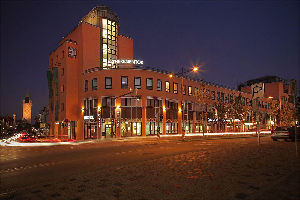 Theresientor Отель 4*